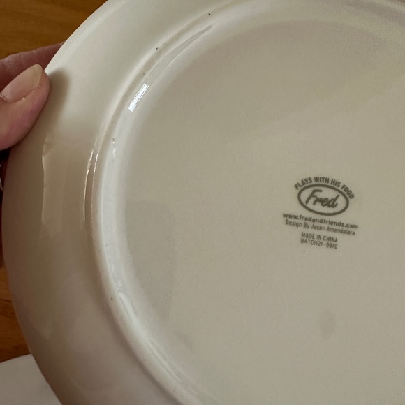 Fred and Friends Plays With His Food 2 Plates - Picture 8 of 8